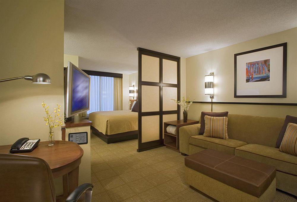 Hyatt Place Atlanta/Cobb Galleria Смирна Номер фото